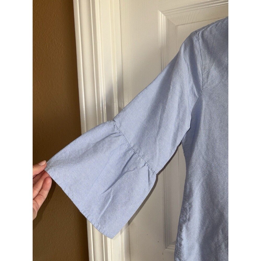Womens XS Light Blue Chambray Bell Sleeve Ruffle Button Up Top dip Denim Look - Picture 4 of 5